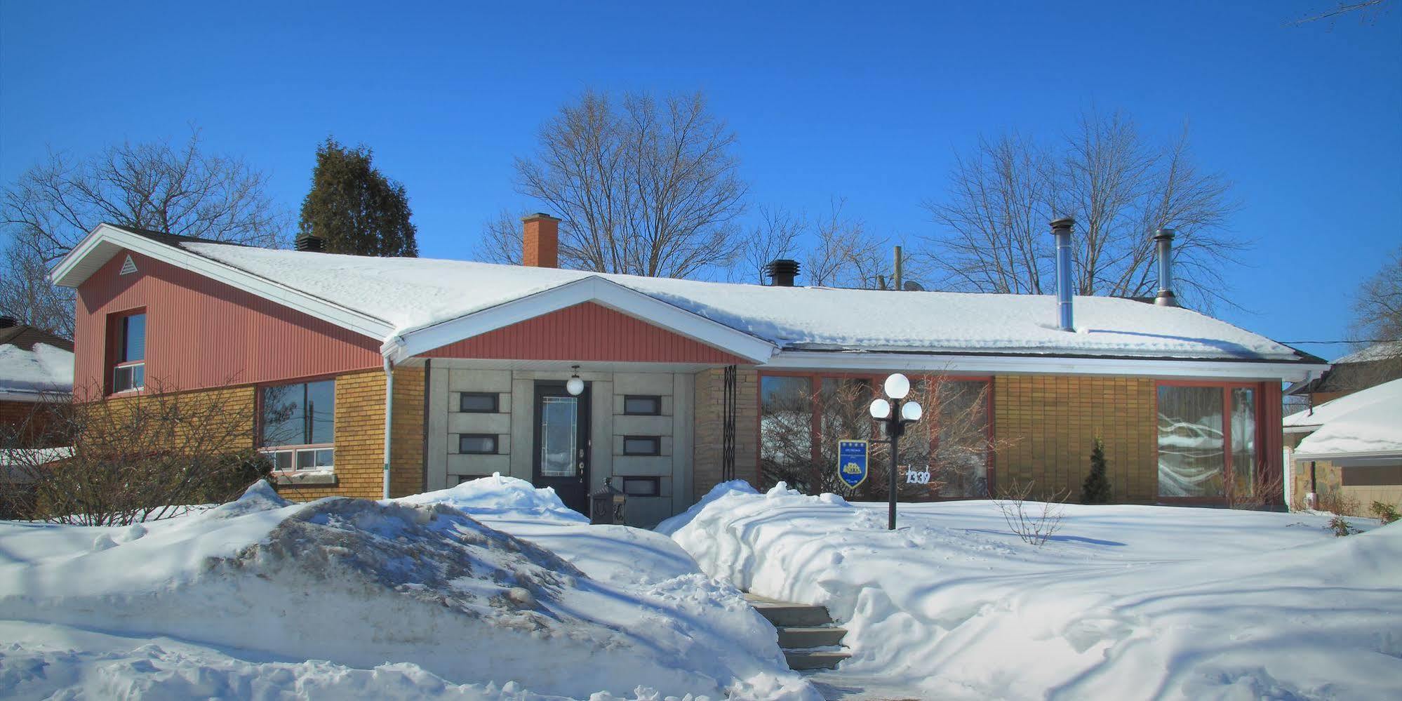 Gite Chez Baza Shawinigan Exterior photo